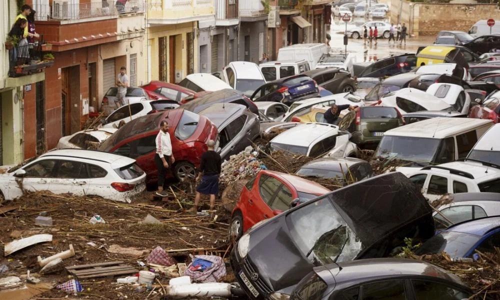 Ισπανία: Οι κάτοικοι της Βαλένθια κλήθηκαν να επιστρέψουν στα σπίτια τους